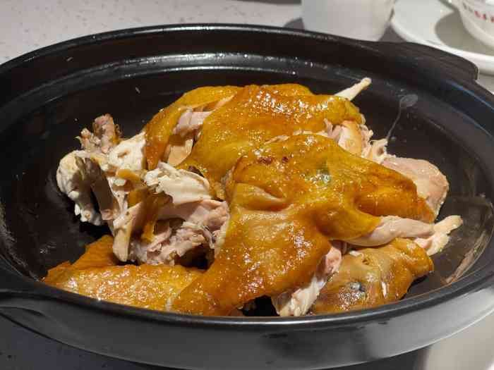 秋色客家王·客家菜(流塘店)-"一家环境很有特色的客家菜馆进门一堆