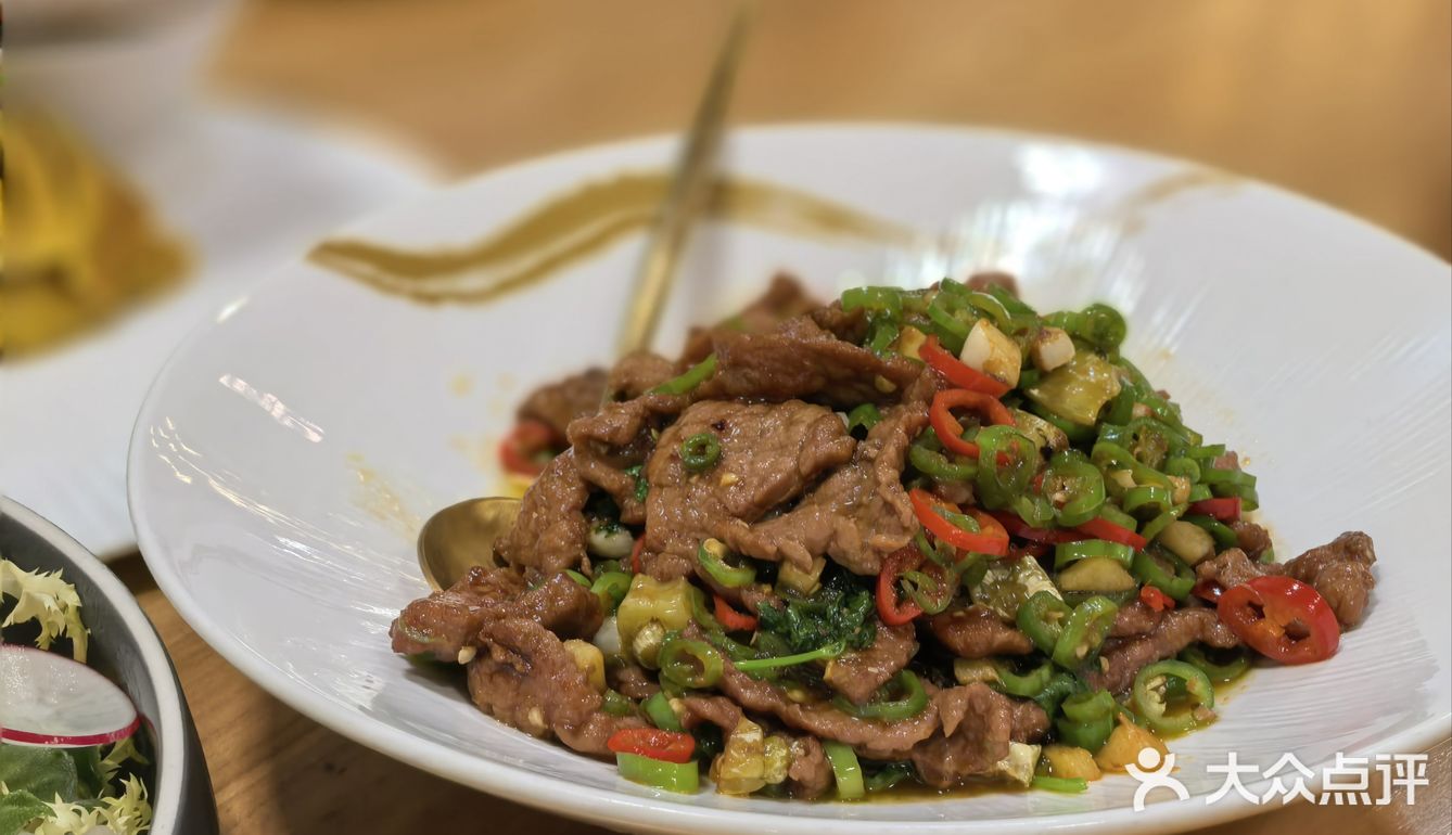 江桥老街的禅意餐厅！中式庭院+巨量菜品！