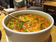招牌小锅米线-一坐一忘云南菜(嘉里中心店)