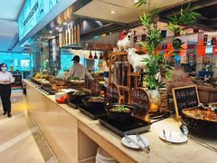 自助取餐区-中山大信皇冠假日酒店-信皇全日餐厅