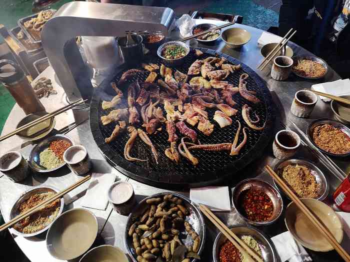 原始部落大凉山火盆烧烤