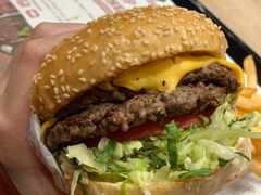 -The Habit Burger Grill 哈比特汉堡(爱琴海店)
