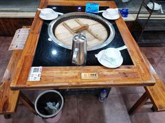 -三里屯土灶炖公鸡地锅鸡(江东店)