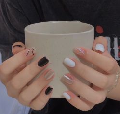 -悦指间美甲美睫
