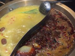 -小天鹅火锅·一线江景洪鼎旗舰店(洪崖洞店)