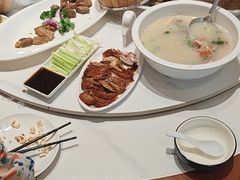 -梅利汴京烤鸭•开封豫菜地标店(东大街店)