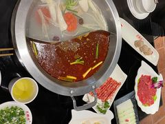 鸳鸯锅底-吴记老锅底麻辣火锅(福州路店)