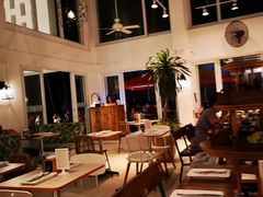 -Cha Cha's Beach Cafe