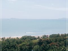 -三亚湾海居铂尔曼度假酒店