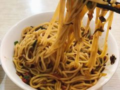 南昌拌粉-南昌特色煨汤(马台街店)