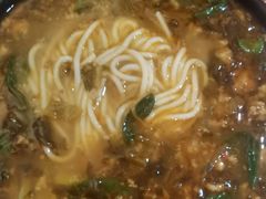 -香巴拉云南餐厅(华莱坞店)