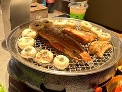 -草家酱蟹炭火烤肉店(珲春南路一店)