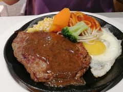 -汤姆家的牛排意面披萨(新城市广场店)
