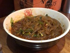 -万记麻辣烫国展总店