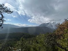 -玉龙雪山游客服务中心