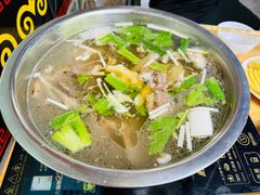 -黑竹沟新场牛肉火锅