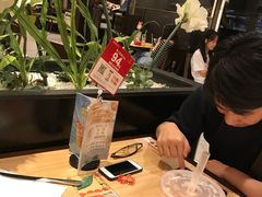 -必胜客(WOW中心城店)
