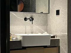 -柏槿酒店(罗湖口岸向西地铁站店)