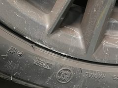 -蜂鸟快修喷漆钣喷汽修旗舰工厂(军工路店)