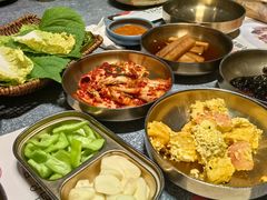 -草家酱蟹炭火烤肉店(珲春南路二店)