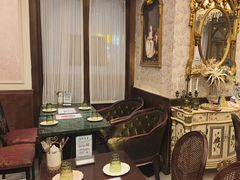 -秘密旅行Bonjour(黑金冠 江南西店)