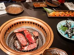 -山川小町·极番烧肉(新地假日广场店)
