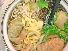 -上海市位育初级中学