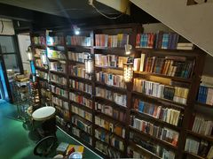 -房角石咖啡与书(吉大南校店)
