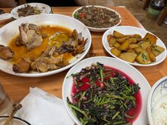 -芦茨金富饭庄·25年老字号·专做稻草鸡