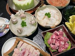 -得意咚瓜·顺德鱼生·冬瓜火锅(深圳首店)