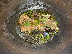 -茸梅路右拐龙虾-农家菜(松江店)