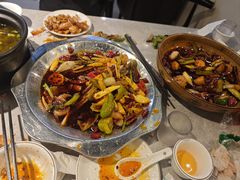 -休记光头香辣蟹干锅店(衣冠庙店)