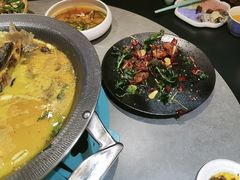 -桥边小楼·手工云南菜·古城观景小楼