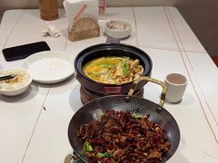 -阿瓦山寨·湘菜现炒·剁椒鱼头王(咸阳总店)
