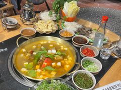 -顶顶汤火牛排火锅·经典铜锅涮肉