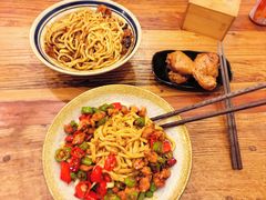 麻辣鸡丁拌面-醉牛腩·面小馆