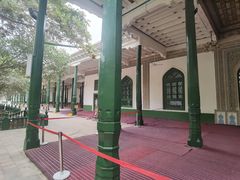 -艾提尕尔清真寺