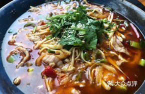 Pickled Chili King Oyster Mushroom and Pork Noodles