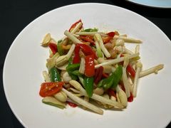 -桥边小楼·手工云南菜·古城观景小楼