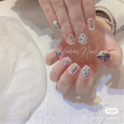 -妙睫屋日式美甲美睫