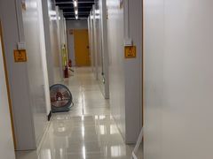 -安东易迷你自助仓储寄存仓库(杨浦店)