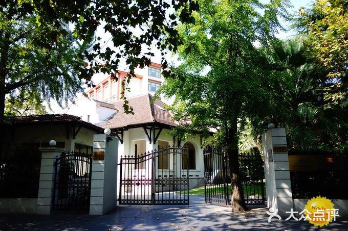 【上海旅行攻略|在武康路安安静静看老建筑】