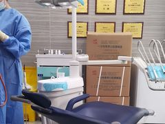 -上海仁爱医院口腔科 · 种植