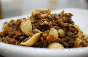Squid and Pickled Mustard Greens Stir-fry