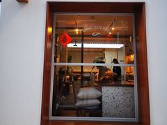 -Line 咖啡(石厦花园店)