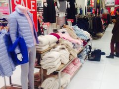 -优衣库(洛阳中州万达广场店)
