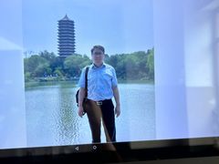 -武汉外国语学校