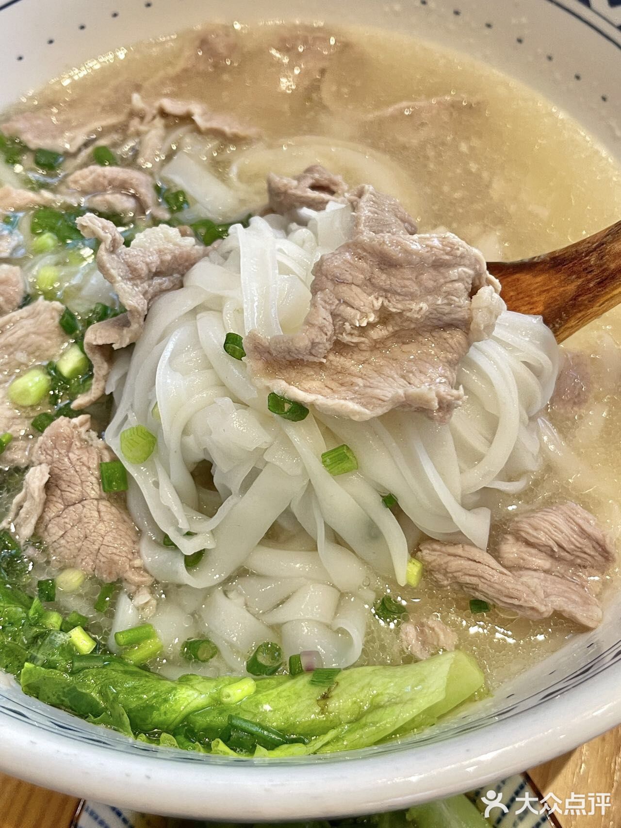 打工人最爱的中餐饭堂湖南馆子三两粉