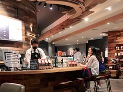 -星巴克臻选(深圳金光华店)