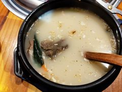 精炖牛尾汤-丸藏和牛烧肉专门店(园区师惠坊店)